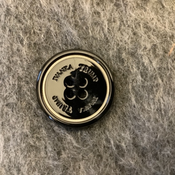 NWOT Ivanka Trump Winter Coat - Picture 7 of 7